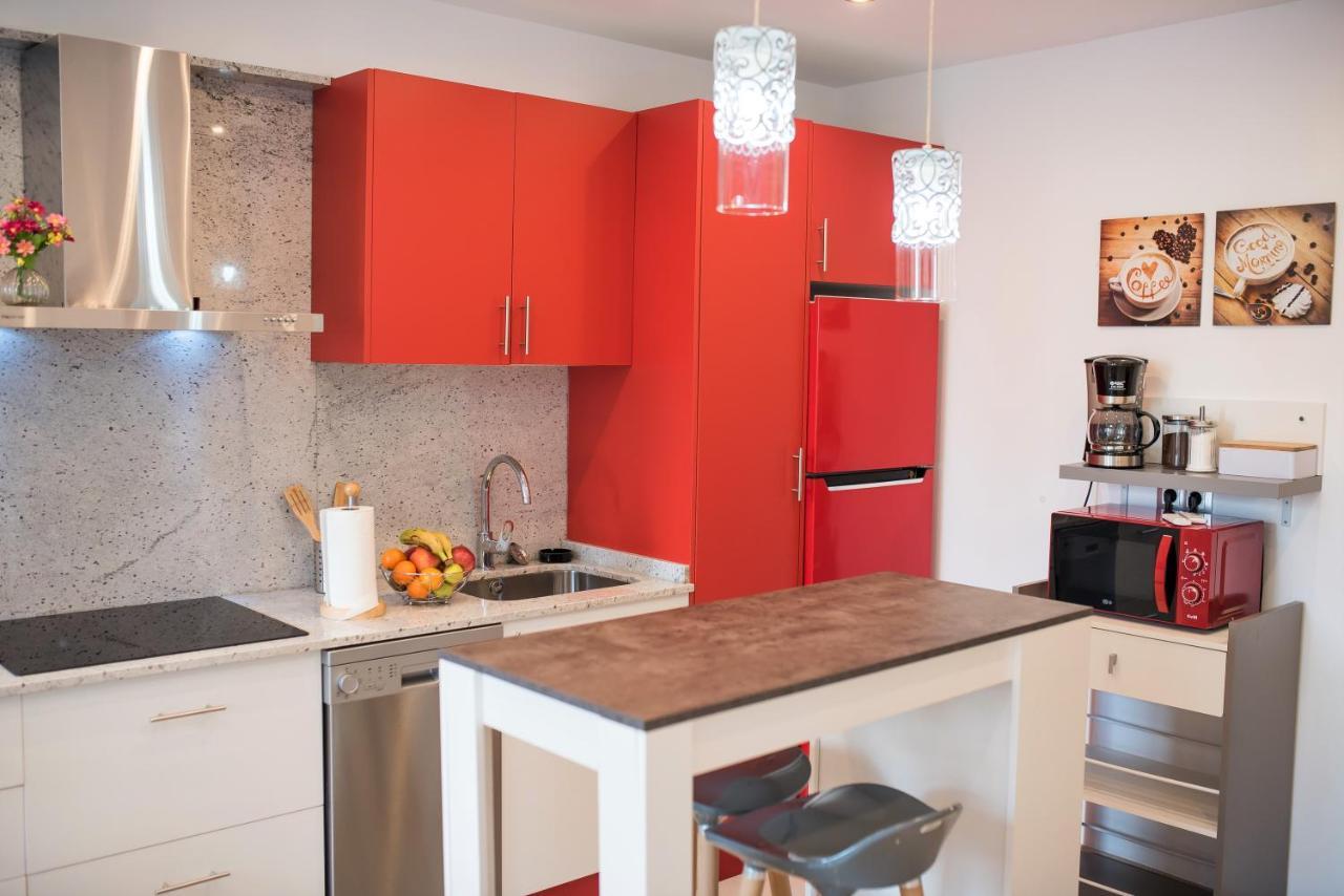 My Sweet Pink Apartment Бенидорм Екстериор снимка