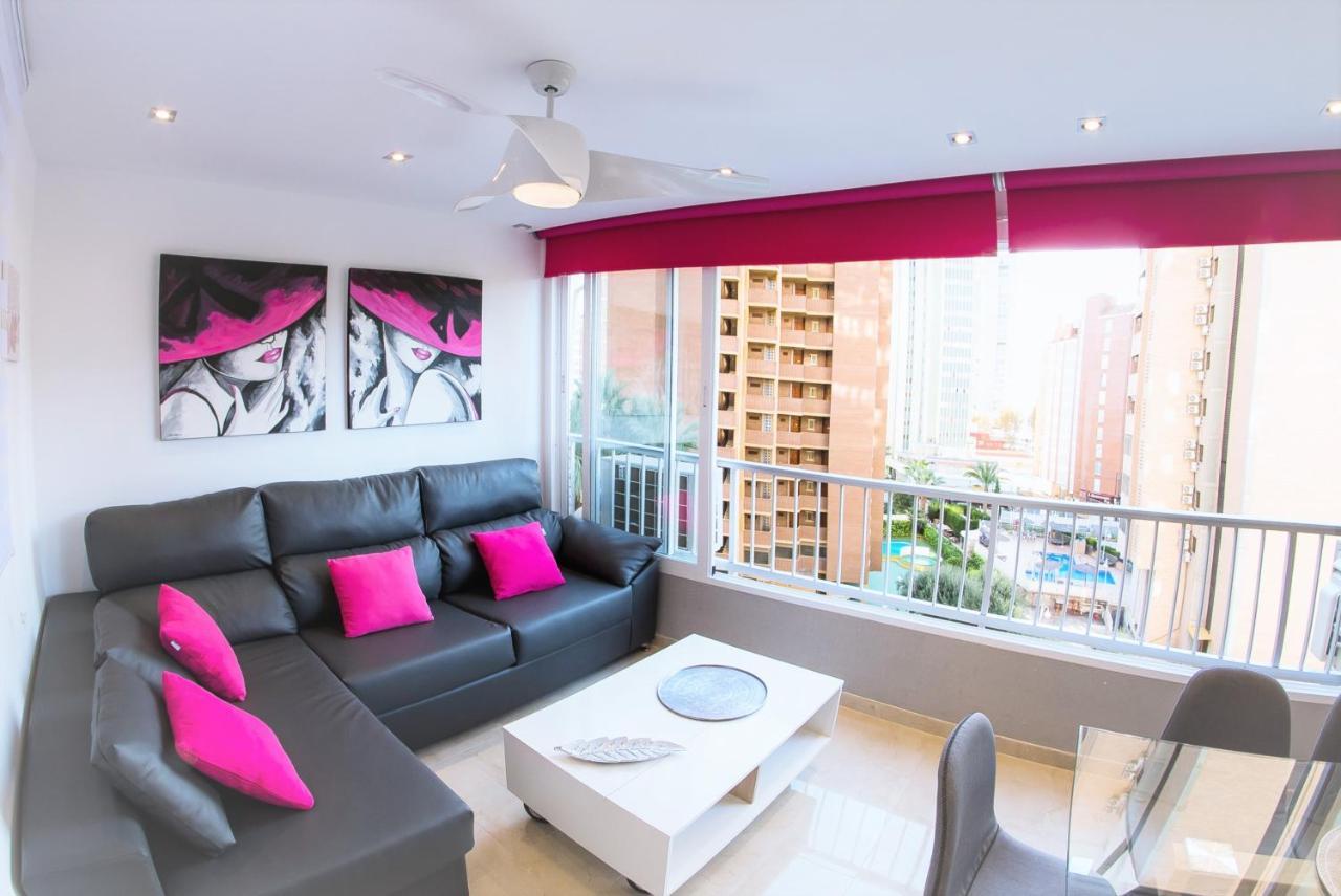 My Sweet Pink Apartment Бенидорм Екстериор снимка
